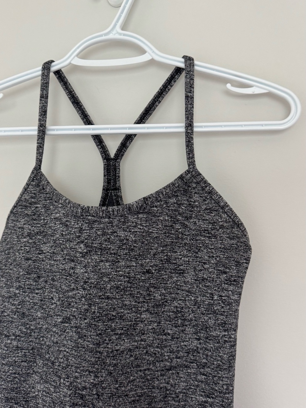 Lululemon Power Y Tank Heathered Black - Picture 3 of 5